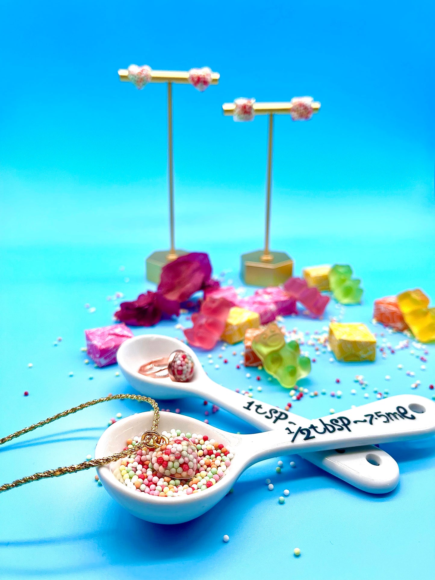 β¨π§πΌππ§π»β¨