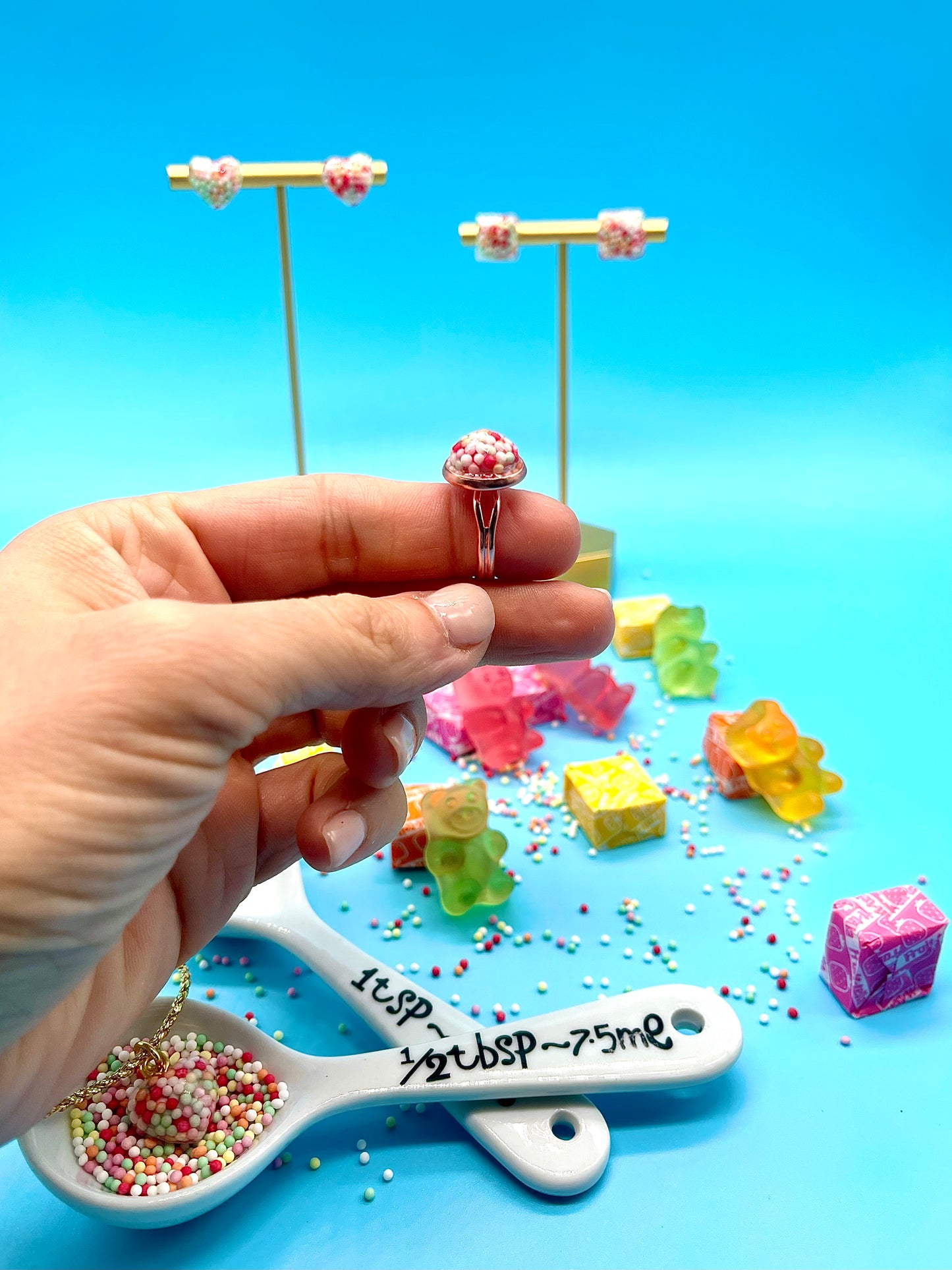 β¨π§πΌππ§π»β¨