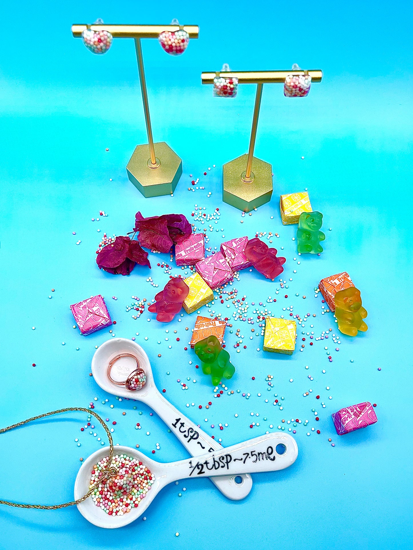 β¨π§πΌππ§π»β¨